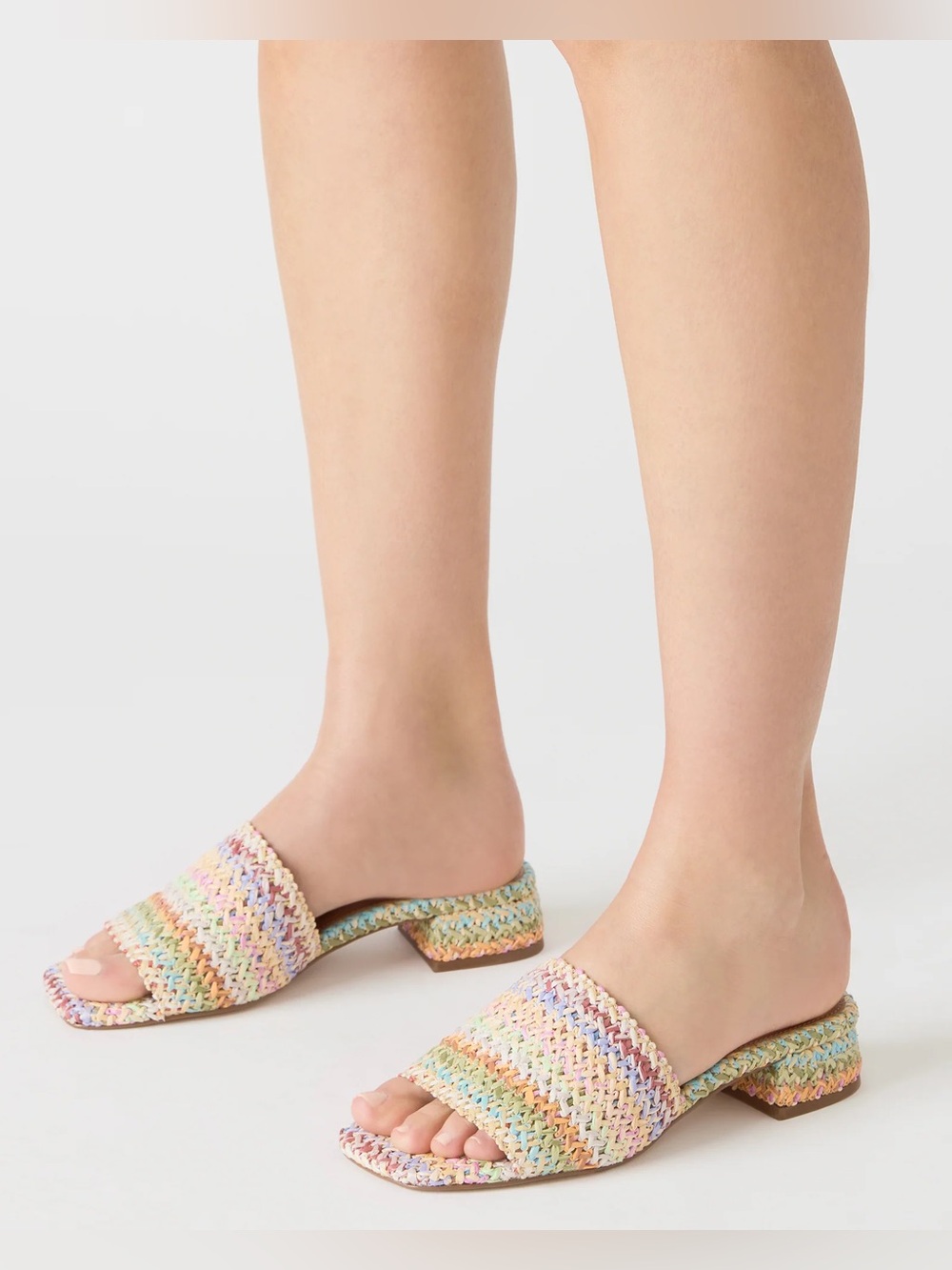 NWT Steve Madden “Montgomery” Multicolor Crochet Slide Sandals (Size 7)